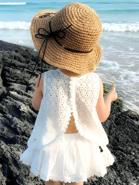 Girl's Summer Clothing Set - Hollow Lace Sleeveless Shirt & Shorts 2Pcs Set