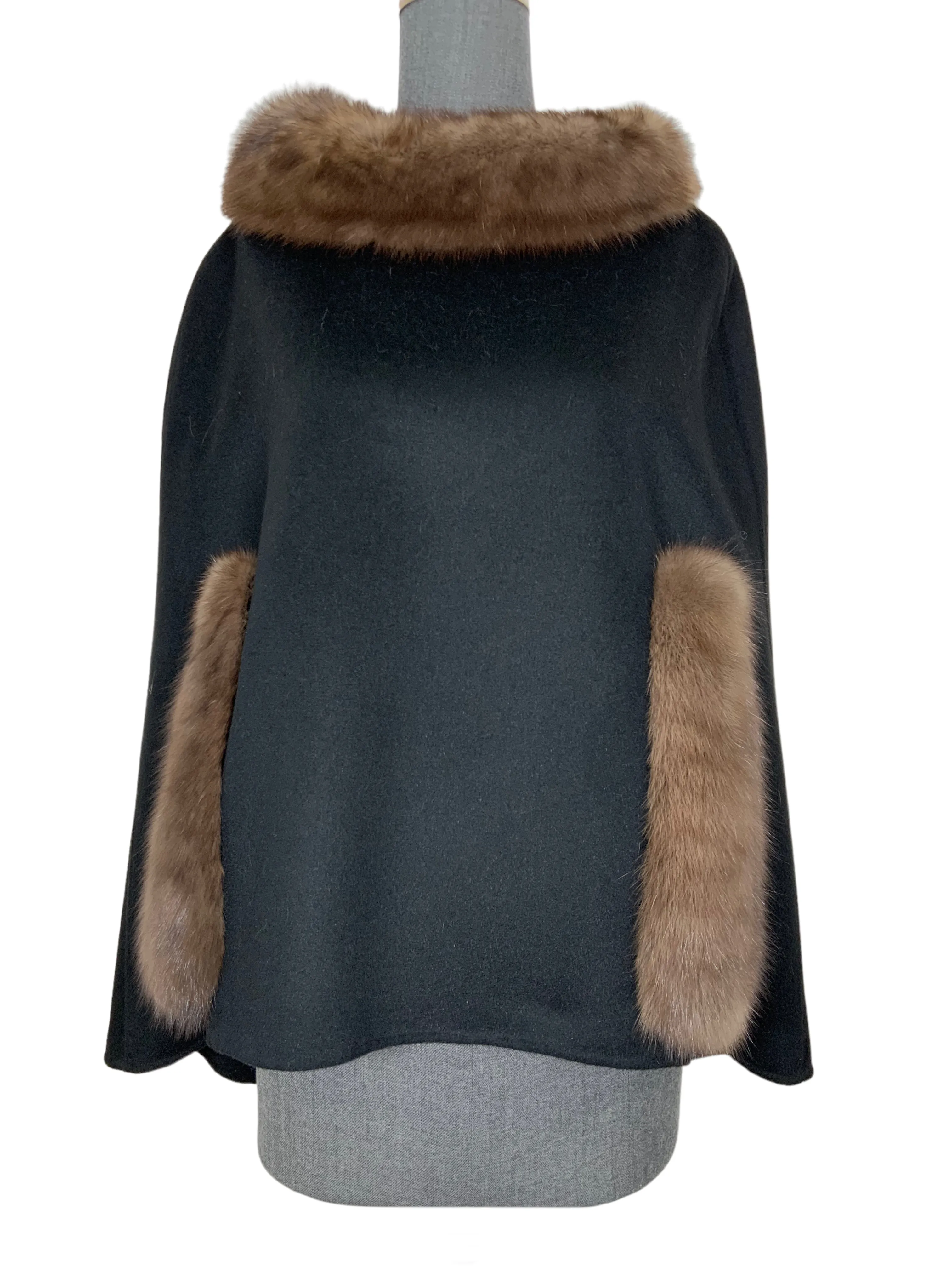 Oscar de la Renta Cashmere and Sable Fur Poncho