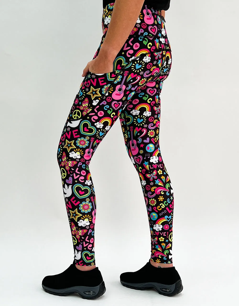 Peace & Love Activewear   Pockets