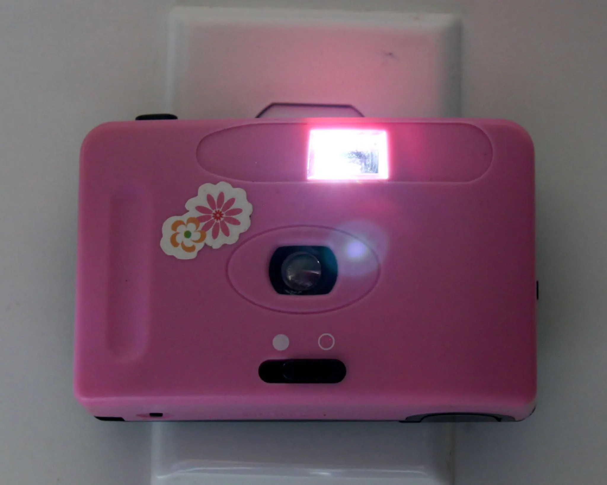 Pink Camera LED Nightlight, 70' Lamp