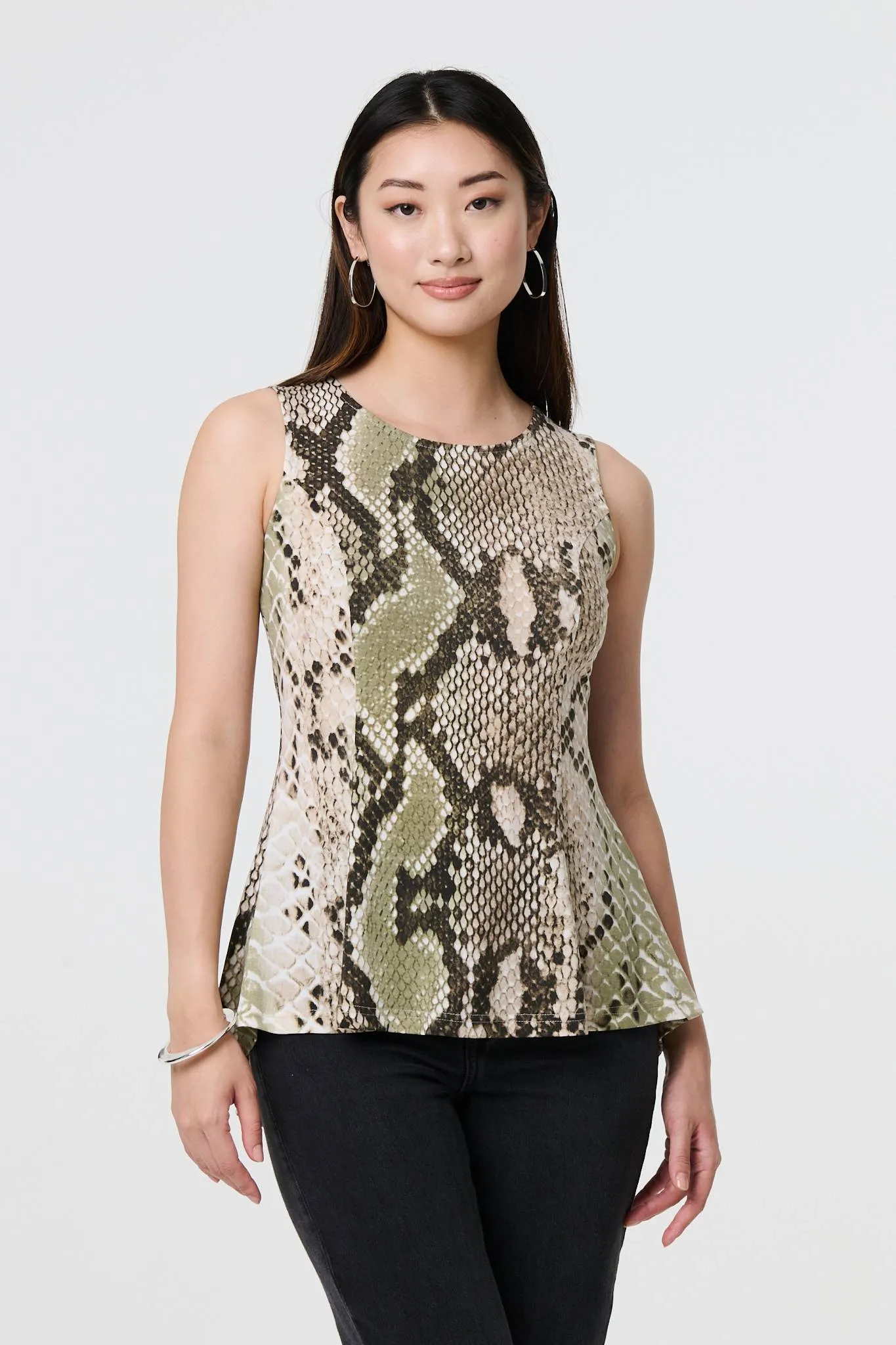 Snake Print Sleeveless Curve Hem Top